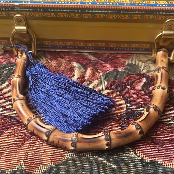 Cigar box purse with Bamboo handle - Picture 6 of 7